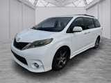 Used 2015 Toyota Sienna SE image 2