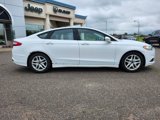 Used 2016 Ford Fusion SE image 2