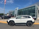 Used 2015 Jeep Cherokee Trailhawk w/ Comfort/Convenience Group image 2