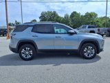 Used 2025 Chevrolet Equinox LT w/ Convenience Package II image 3