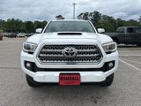 Used 2016 Toyota Tacoma TRD Sport image 2