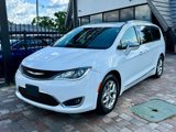 Used 2018 Chrysler Pacifica Limited image 5