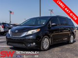 Used 2017 Toyota Sienna XLE image 4