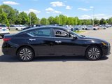 Used 2024 Nissan Altima 2.5 SV image 2