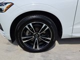 Used 2021 Volvo XC60 T5 Momentum image 3