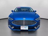 Used 2017 Ford Fusion SE w/ Fusion SE Technology Package image 2