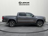 Used 2017 Toyota Tacoma TRD Sport image 5