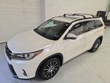 Used 2018 Toyota Highlander SE image 3
