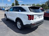Used 2022 Kia Sorento LX image 6