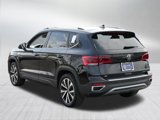 Certified 2022 Volkswagen Taos SE image 5