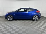 Used 2017 Hyundai Veloster Value Edition image 4