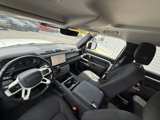 Used 2022 Land Rover Defender 110 image 4