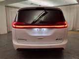 Used 2023 Chrysler Pacifica Limited w/ S Appearance Package image 6