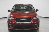 Used 2023 Chrysler Pacifica Touring-L image 2