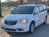 Used 2014 Chrysler Town & Country Touring image 5