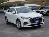 Used 2019 Audi Q3 2.0T Premium w/ Convenience Package image 3