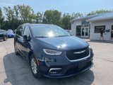 Used 2021 Chrysler Pacifica Touring-L image 2