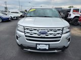 Used 2019 Ford Explorer XLT image 2