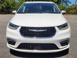 Used 2023 Chrysler Pacifica Touring-L image 2