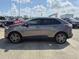 Used 2019 Ford Edge Titanium image 2