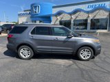 Used 2014 Ford Explorer XLT w/ Equipment Group 202A image 2