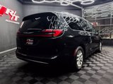 Used 2022 Chrysler Pacifica Touring-L image 5