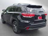 Used 2018 Toyota Highlander LE image 5