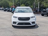 New 2025 Chrysler Pacifica Select image 2
