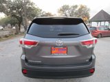 Used 2015 Toyota Highlander LE image 5