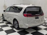Used 2021 Chrysler Pacifica Touring-L image 5