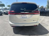 Used 2021 Chrysler Pacifica Touring-L image 6