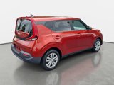 Used 2022 Kia Soul LX image 5
