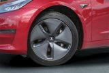 Used 2020 Tesla Model 3 Standard Range image 4