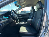 Used 2016 Toyota Camry SE image 2