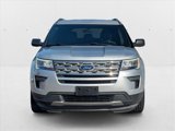 Used 2018 Ford Explorer XLT image 2