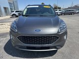 Used 2020 Ford Escape Titanium image 3