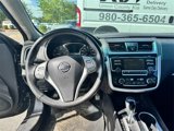 Used 2018 Nissan Altima 2.5 SV image 2