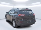 Used 2016 Jeep Cherokee Sport image 5