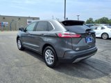Used 2023 Ford Edge SEL image 5