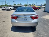 Used 2017 Toyota Camry SE image 4