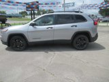 Used 2017 Jeep Cherokee Sport image 2