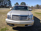 Used 2005 Cadillac Escalade EXT image 2