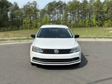 Used 2016 Volkswagen Jetta SE image 2
