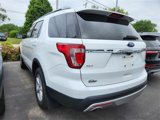 Used 2017 Ford Explorer XLT image 3