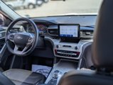 Used 2022 Ford Explorer XLT w/ Equipment Group 202A image 2