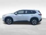 Used 2023 Nissan Rogue SV image 3