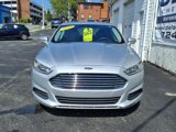 Used 2016 Ford Fusion SE image 2