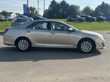 Used 2014 Toyota Camry L image 3