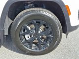 New 2025 Jeep Grand Cherokee Laredo image 6
