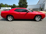 Used 2010 Dodge Challenger SE image 2